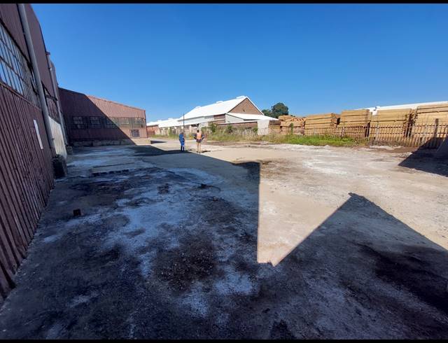 459M² FACTORY TO LET IN ANDERBOLT